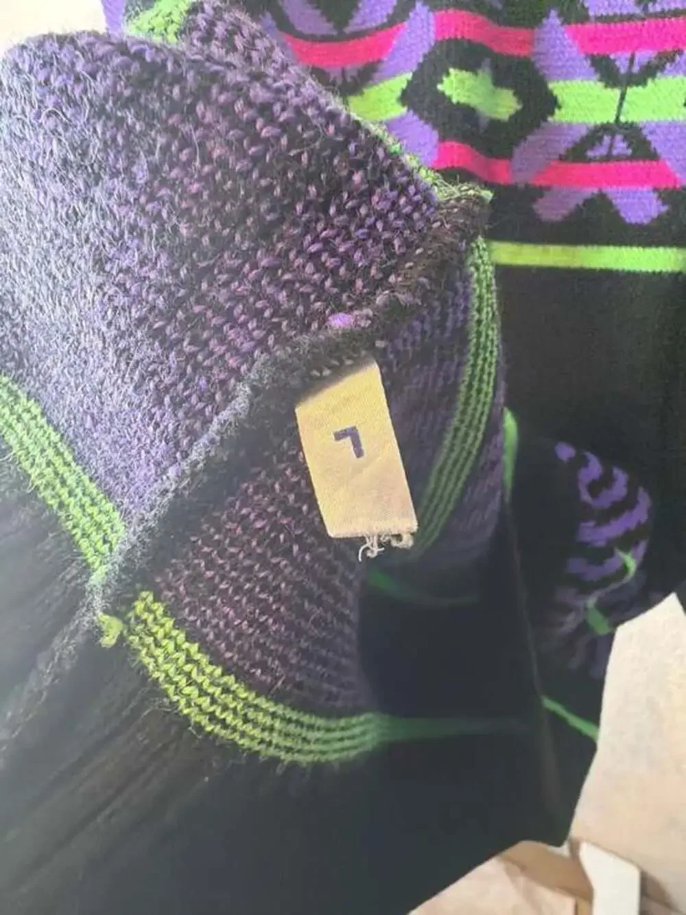 VTG Demetre‎ Mens L Ski Sweater Wool Blend Geometric Neon Abstract USA